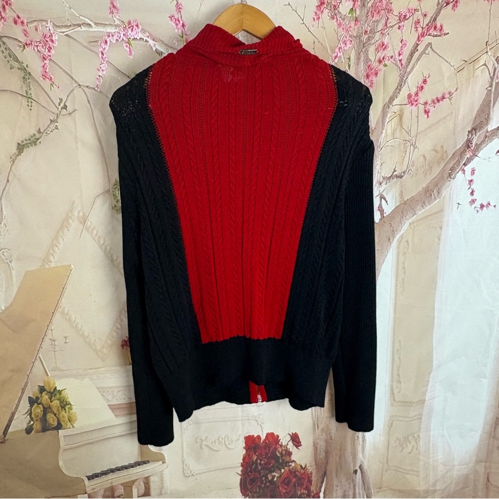 St. John Sport Black and Red Cable Knit Color Block Cardigan - Picture 5 of 8